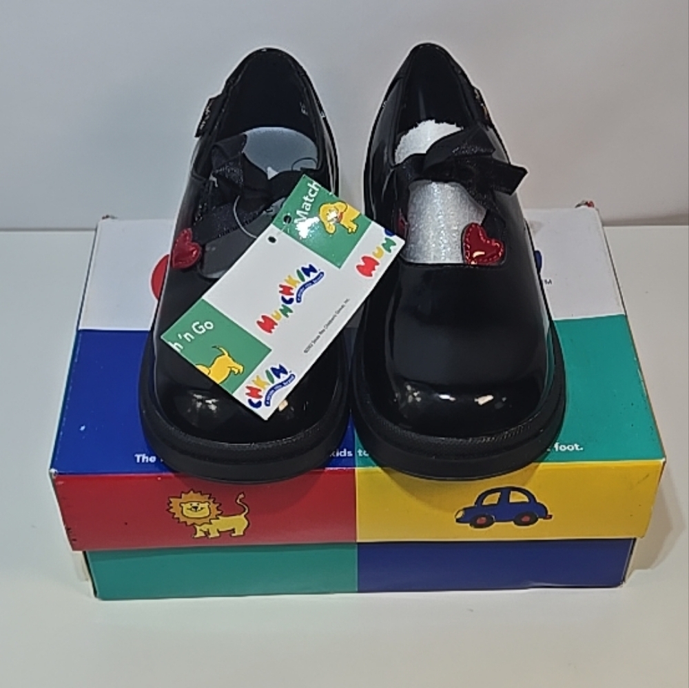 Munchkin Glossy Black Dress Shoes with Red Heart Accent
